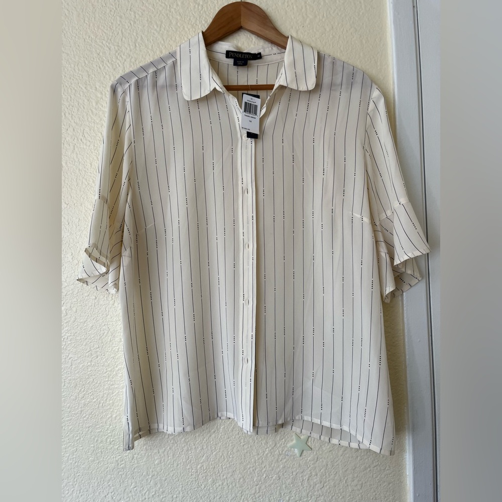 Pendleton 100% Silk Beige Striped‎ Top Size 16 NWT
